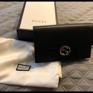 gucci calfskin interlocking g chain wallet